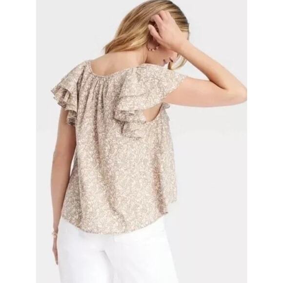 Universal Thread Women's Ruffle Short Sleeve Blouse Tan and White Floral Size L - Picture 2 of 6